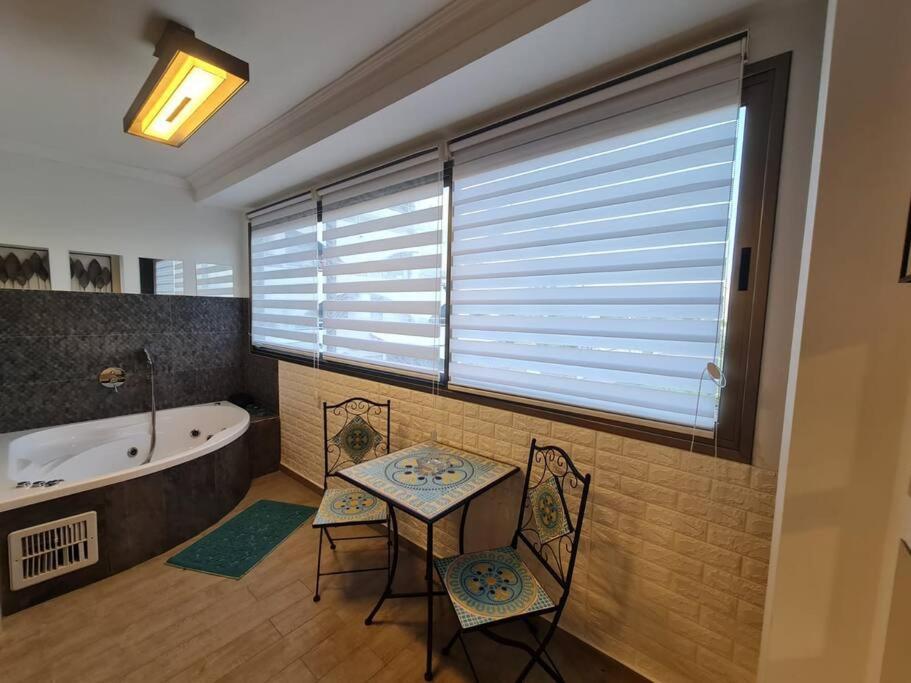 Blue Moon Apartment Eilat Exterior photo